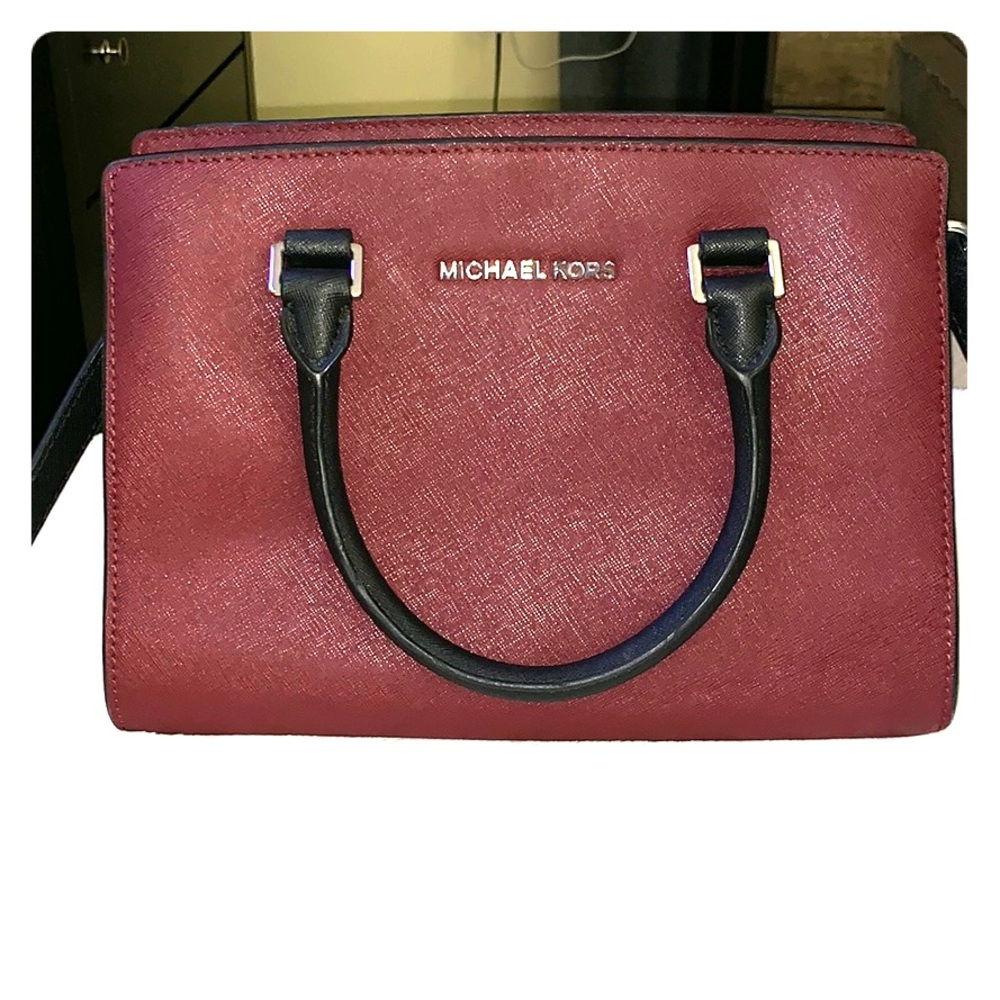 COPY - Michael Kors Selma Handbag